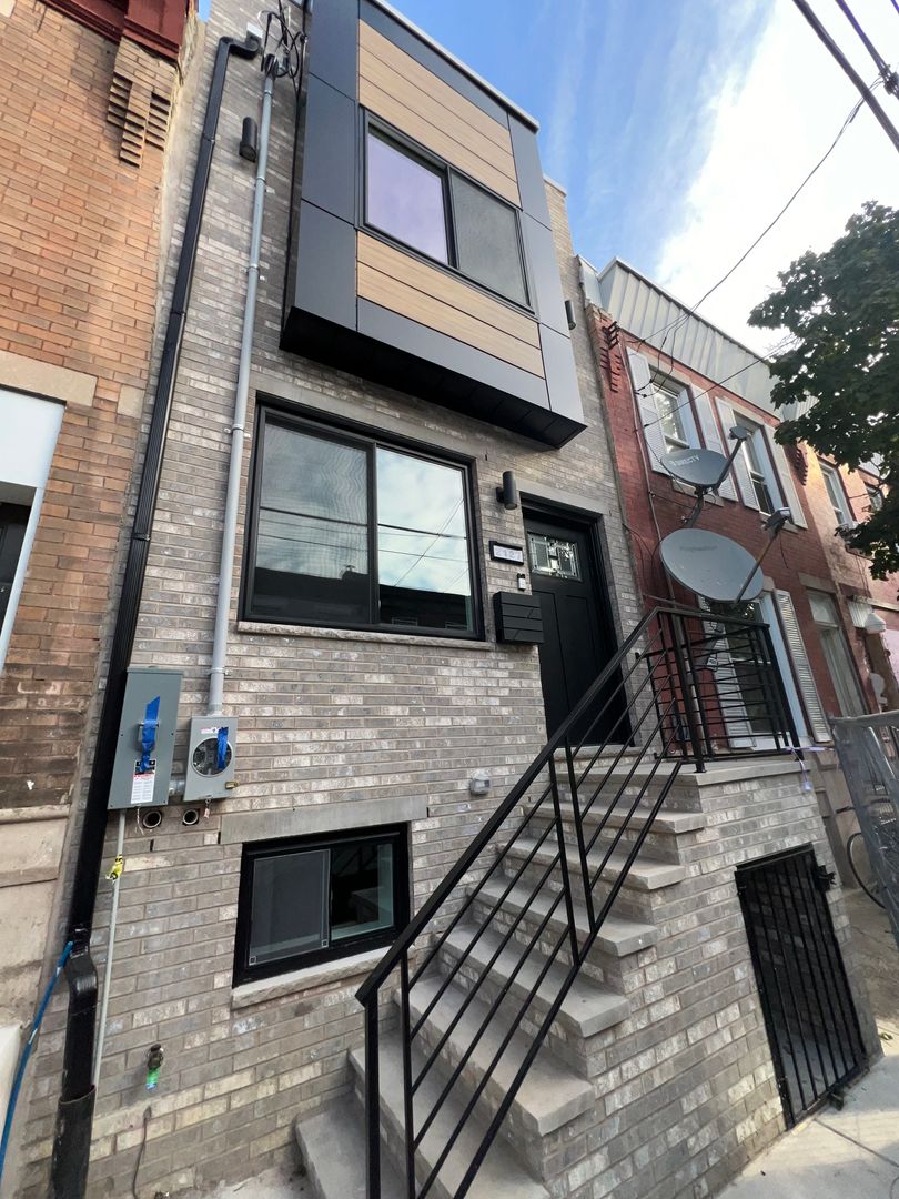 Philadelphia House: 2127 Sigel Street