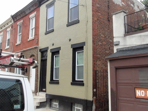 3 Bedroom Rental – 2211 Oakford Street, Philadelphia, PA 19146