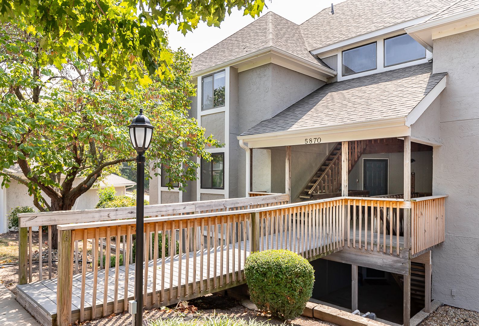 Shawnee Condo: 5870 Park