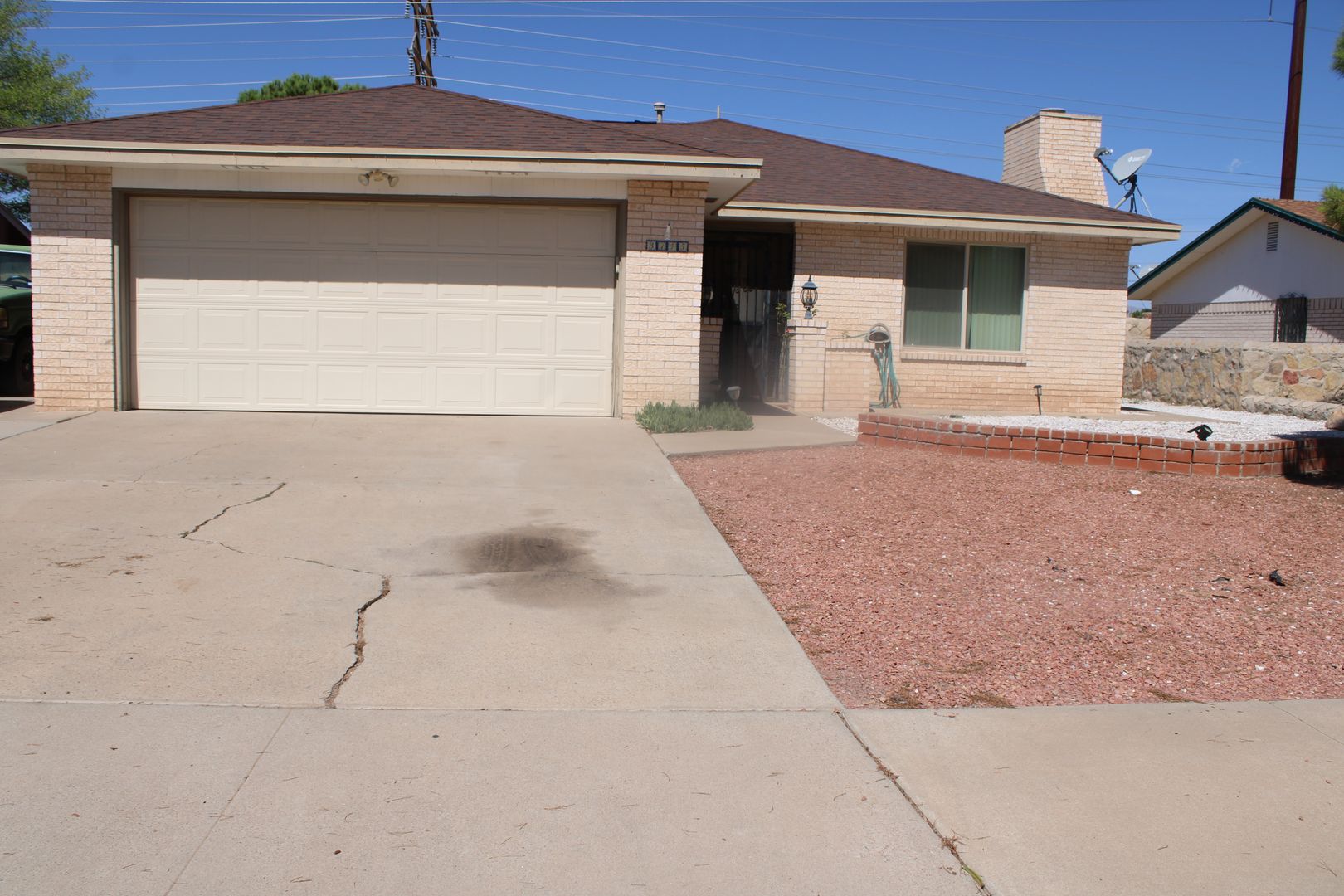 EL PASO House: 3145 RED SAILS DR.