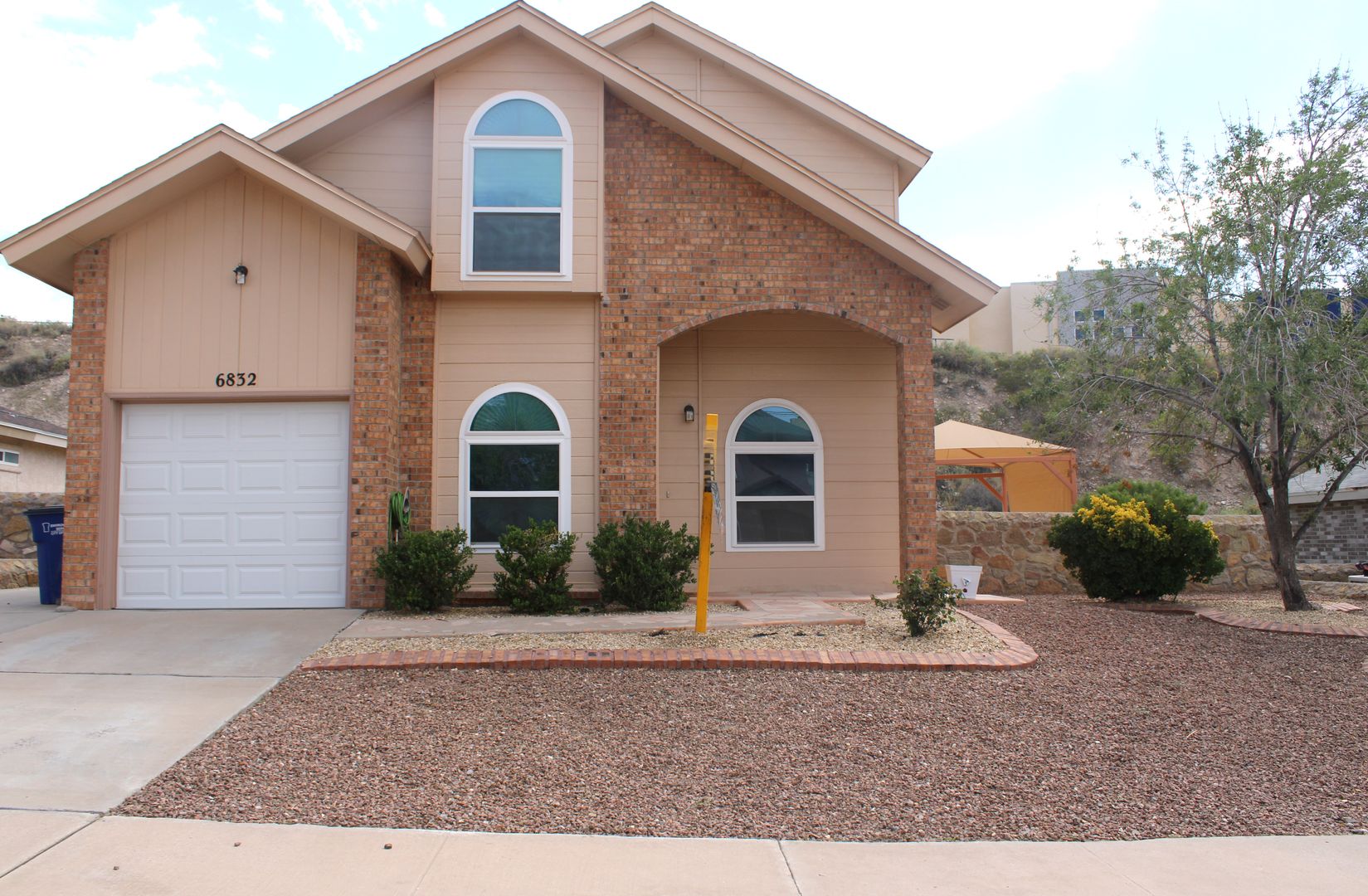 EL PASO House: 6832 CANYON VIEW