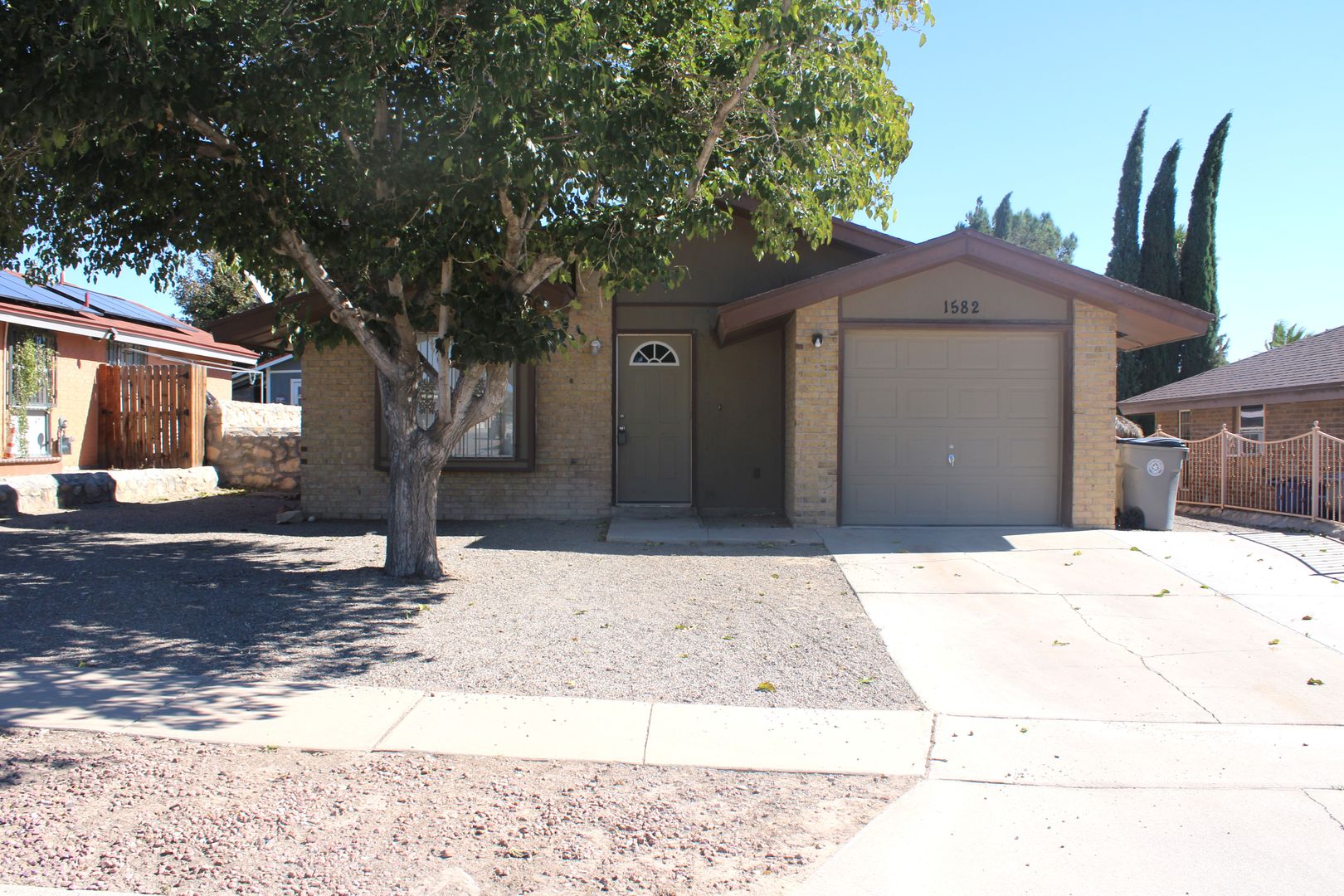 EL PASO House: 1582 DIEGO RIVERA DR