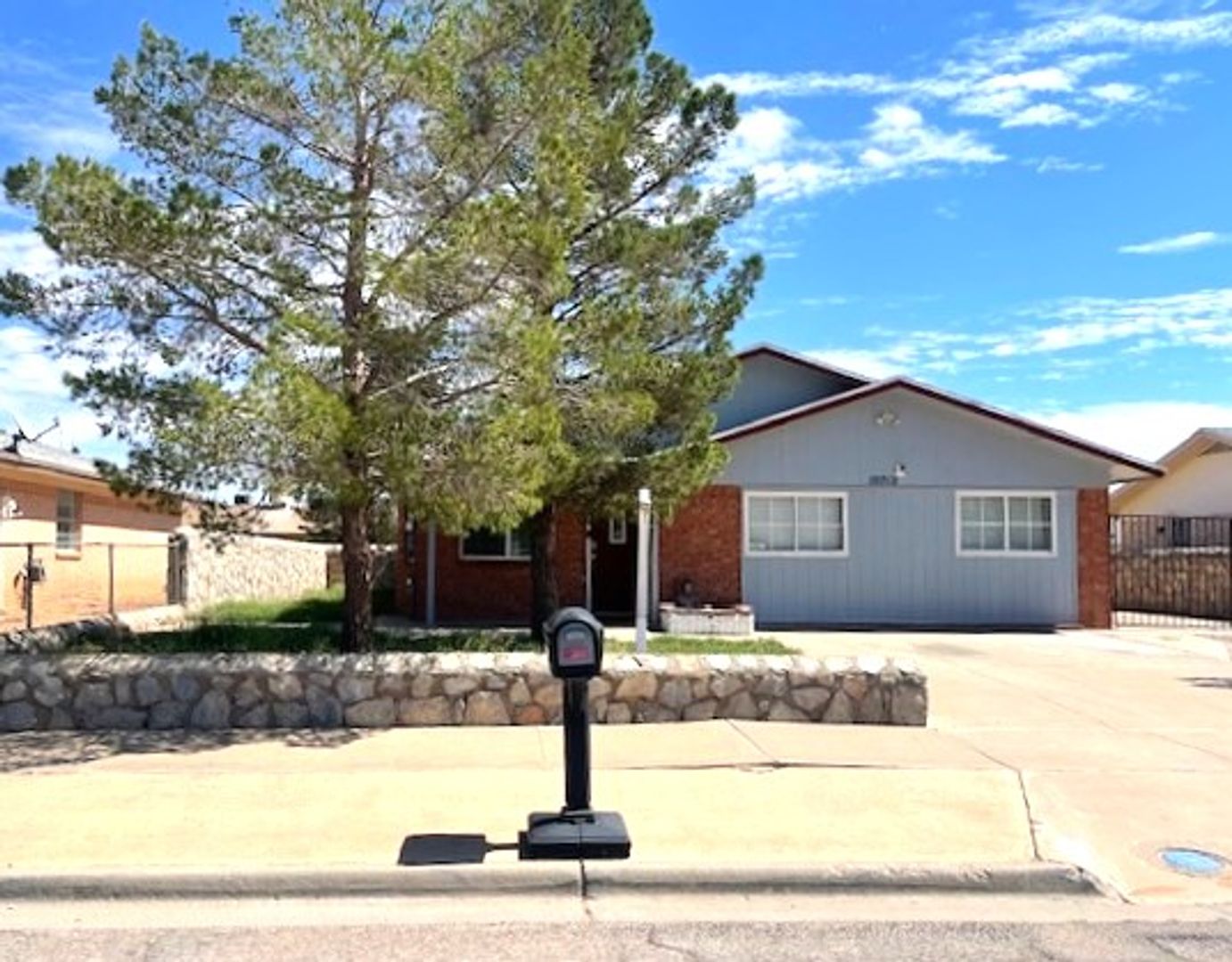 EL PASO House: 10712 GEORGETOWN ST.