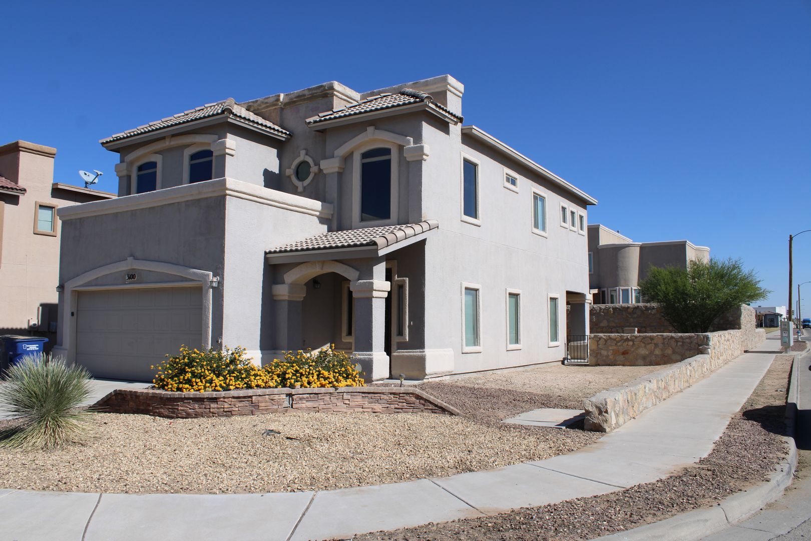 EL PASO House: 3100 AMISTOSO