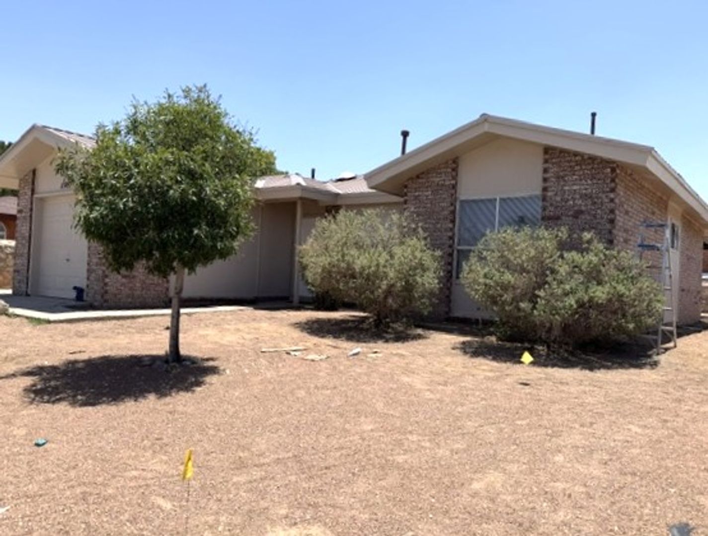 EL PASO House: 11500 BOB MITCHELL