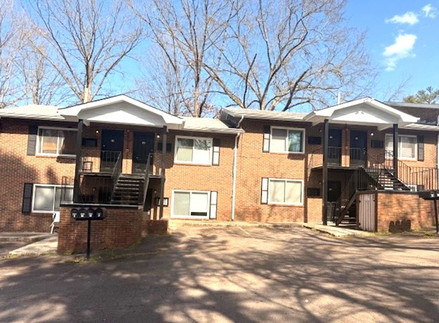 Knoxville Apartment: 2931 Edgewood Ave.