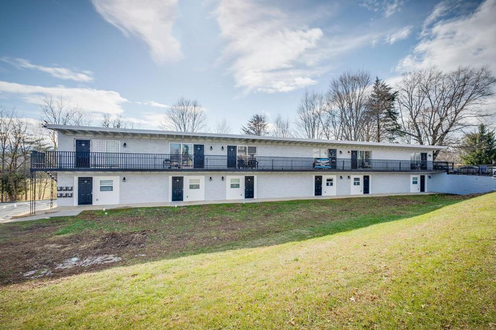 Johnson City Apartment: 2805 W. Walnut St.