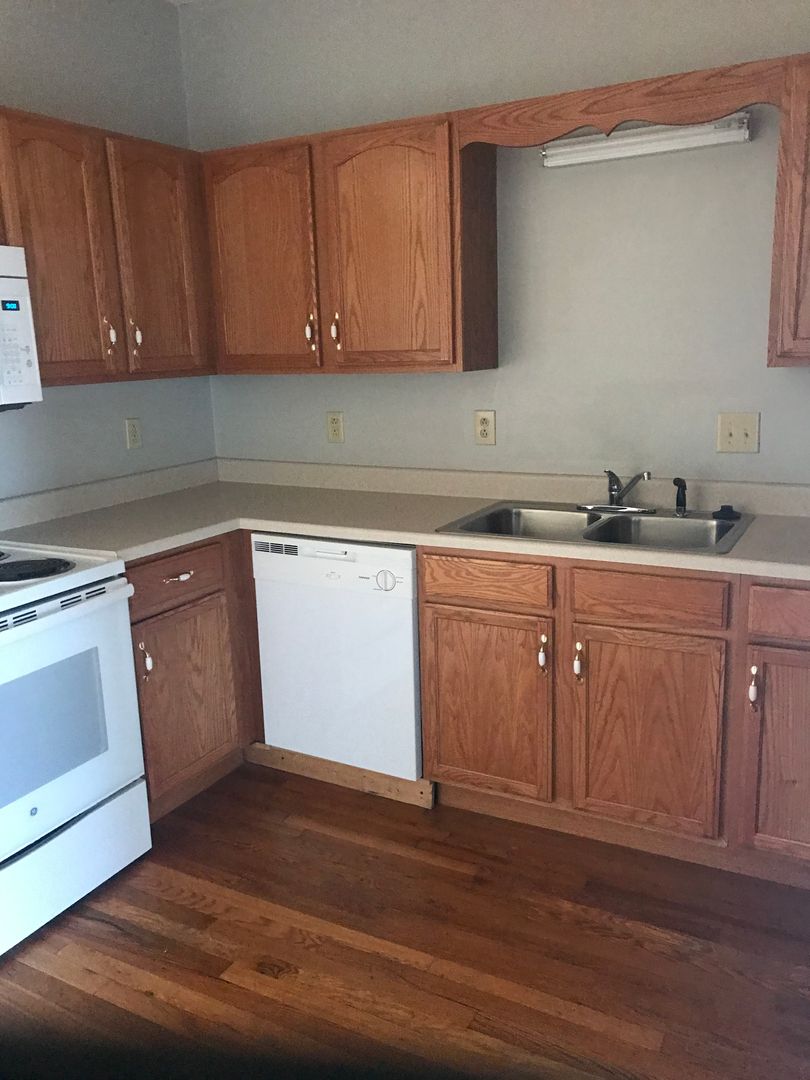 Johnson City Apartment: 268 W. Main St.