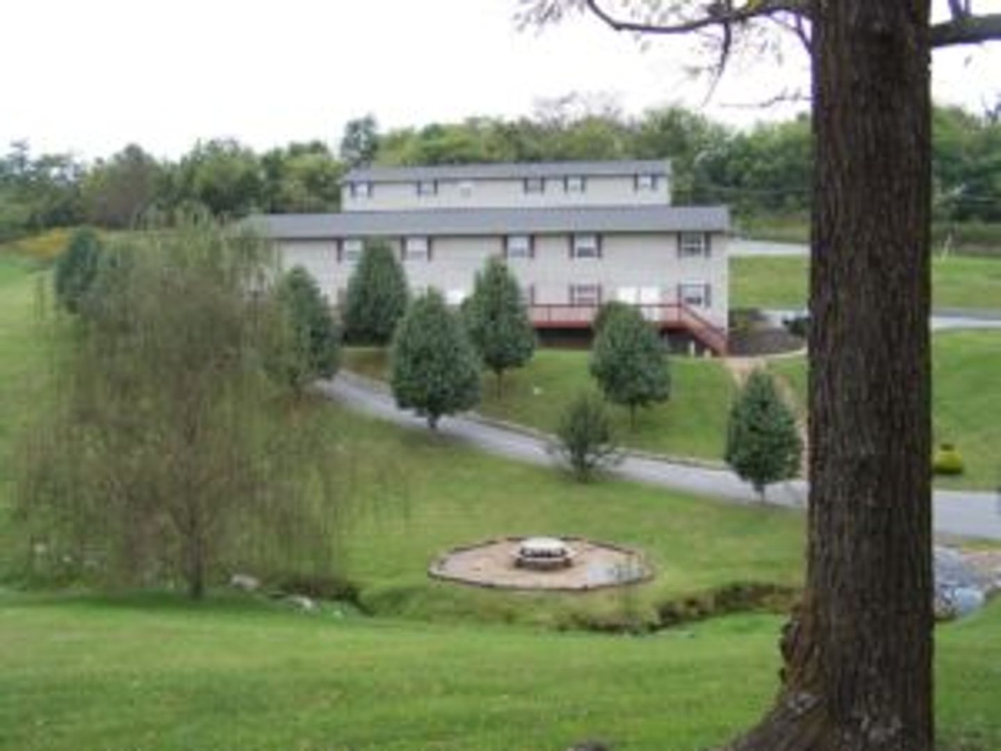 Johnson City Apartment: 242 Claude Simmons Rd.