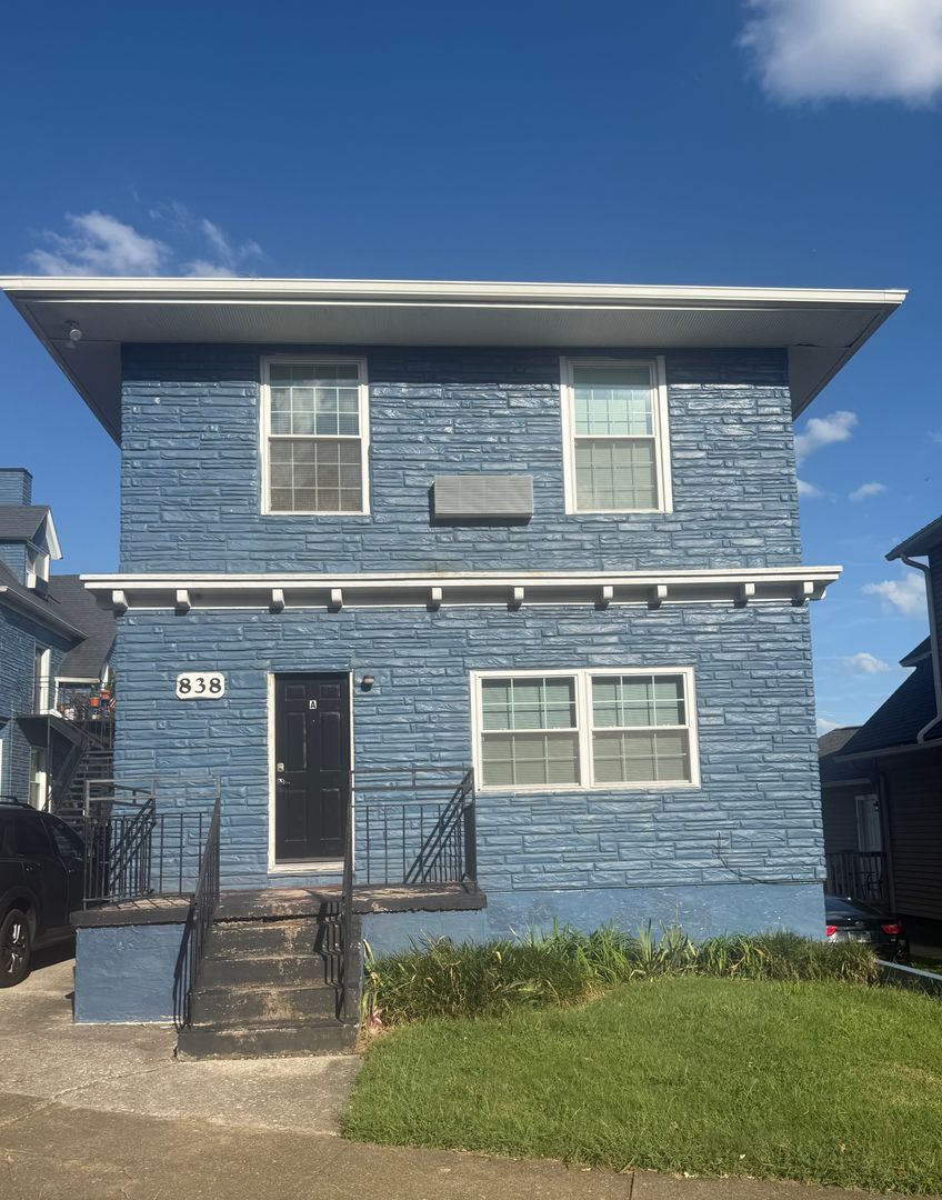 Knoxville Apartment: 838 North 4th Avenue