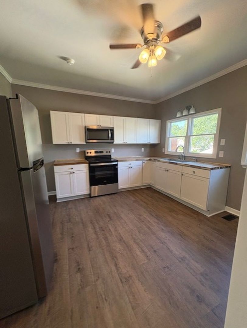 Bristol House: 606 5th St