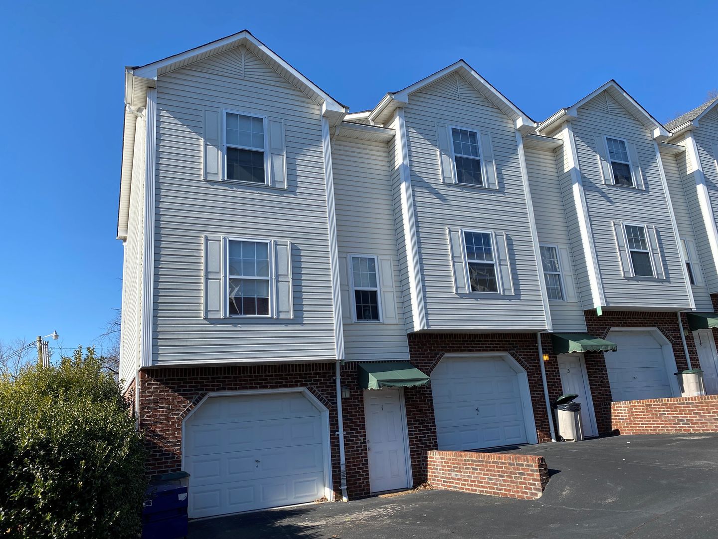 Johnson City Townhome: 7 Ivy Court