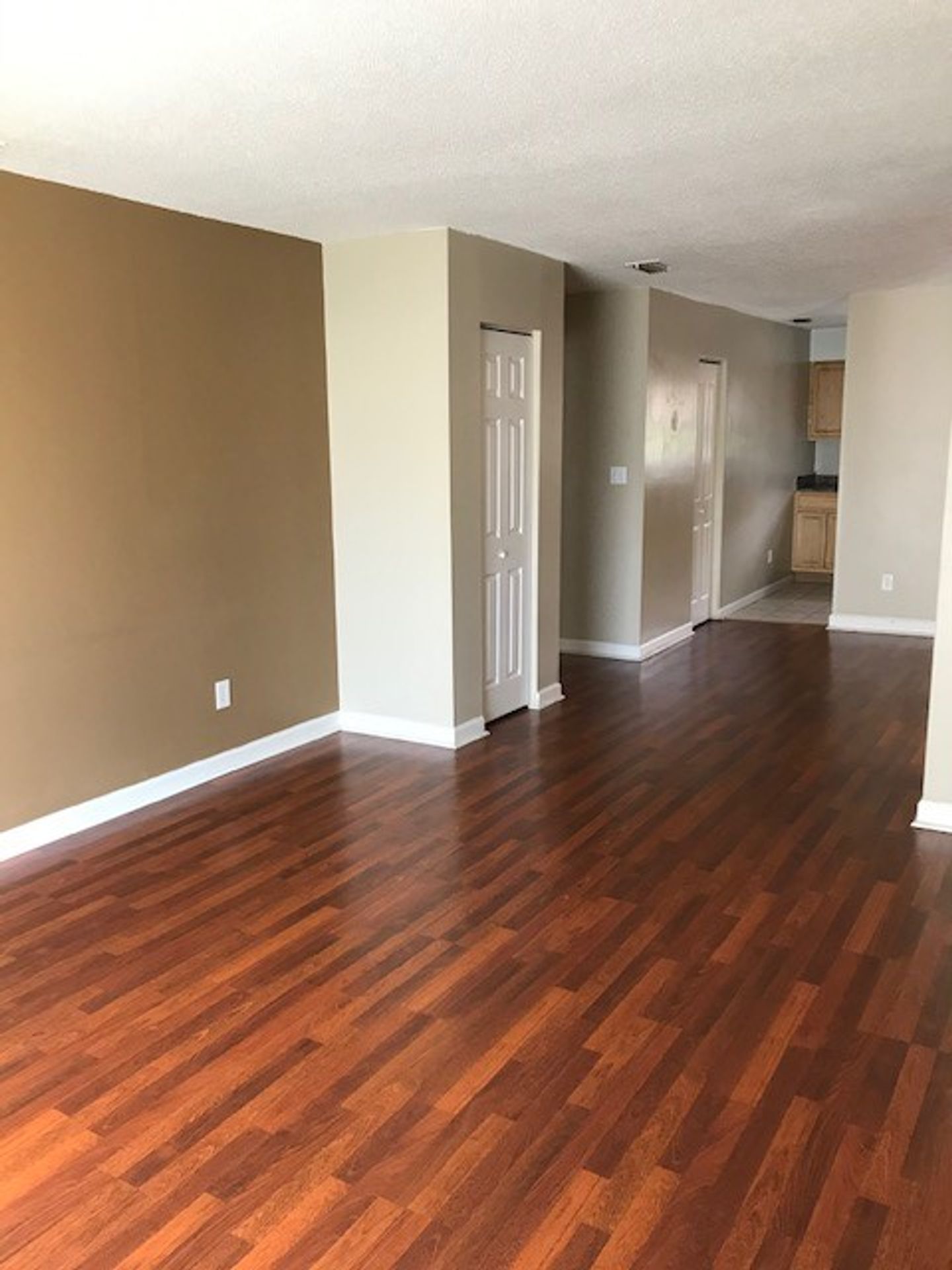 Johnson City Apartment: 115 Mulberry Dr.