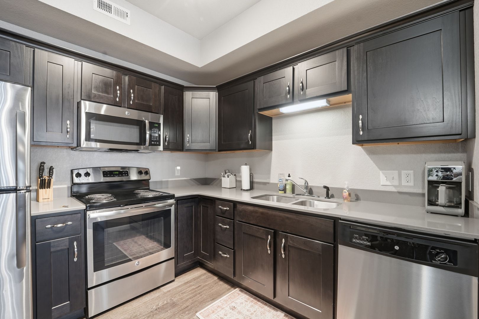 Cedar Falls Apartment: 1003 Bluegrass Cir