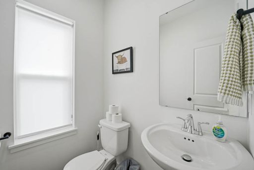 Listing photo thumbnail