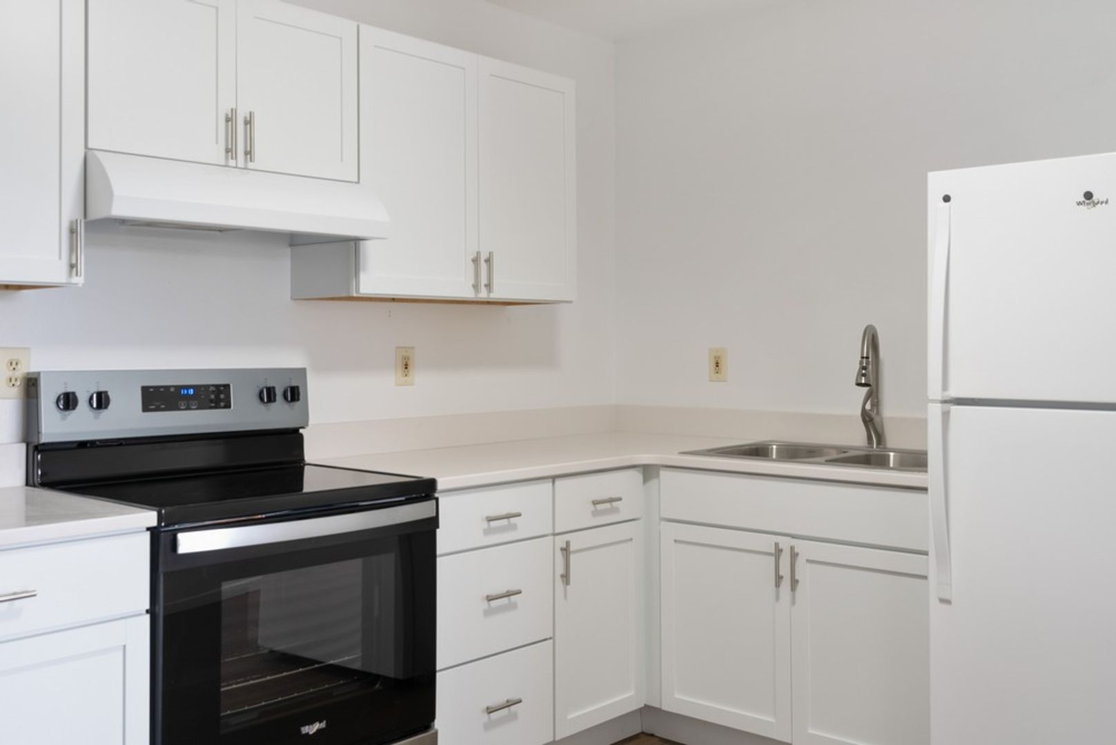 Calmar Apartment: 702 NICC Apt Dr