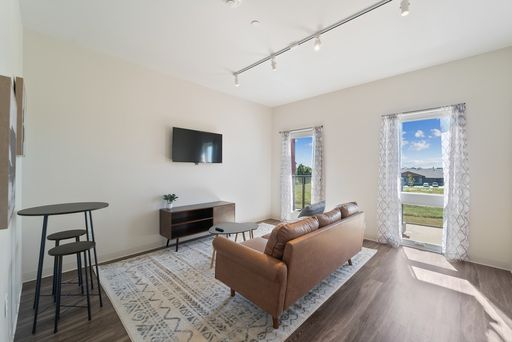 Listing photo thumbnail