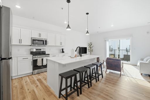 Listing photo thumbnail