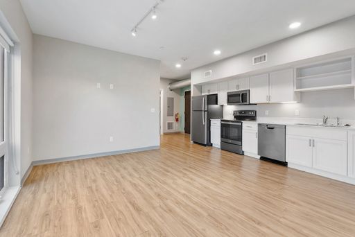 Listing photo thumbnail
