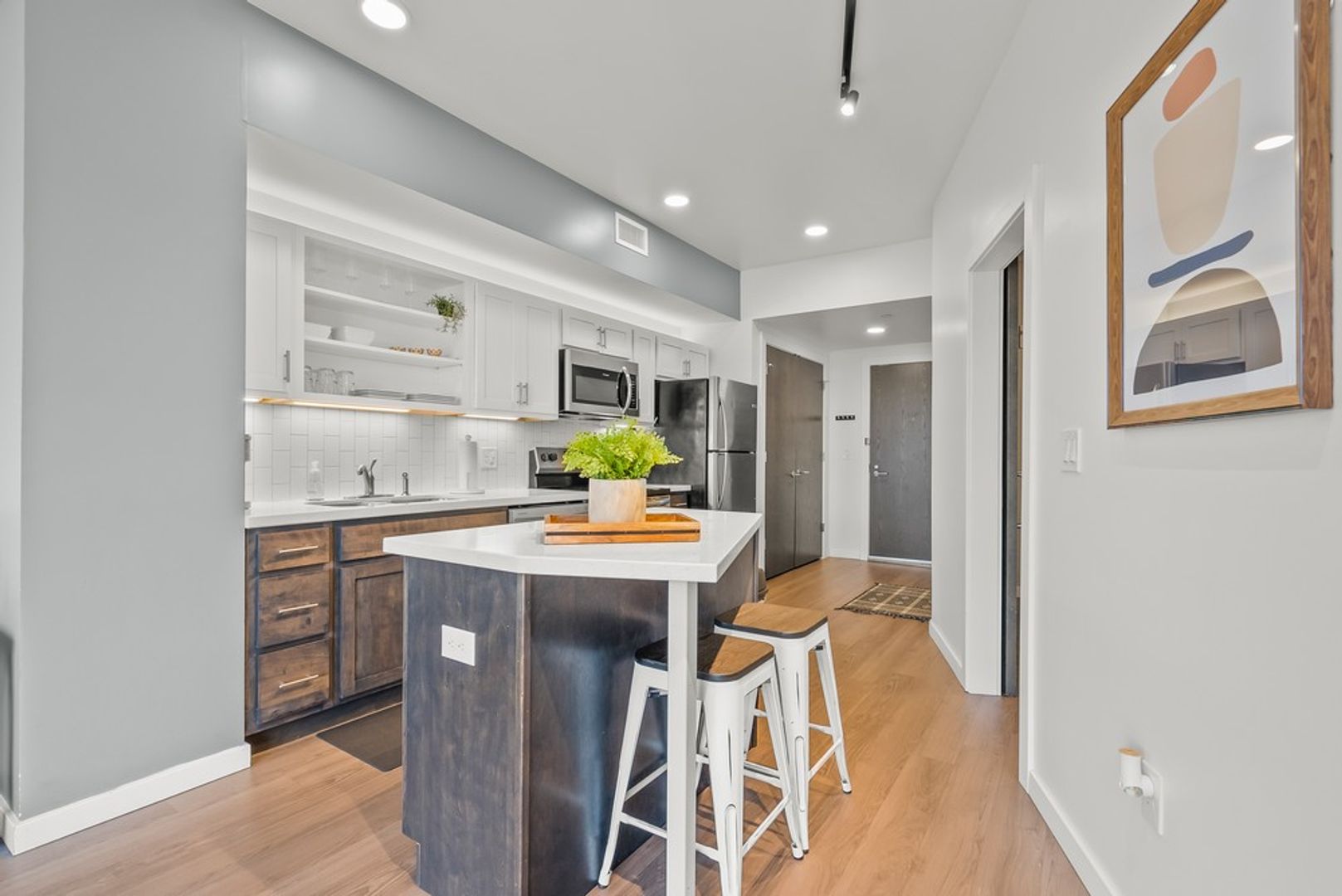 Waterloo Apartment: 335 Cedar Street