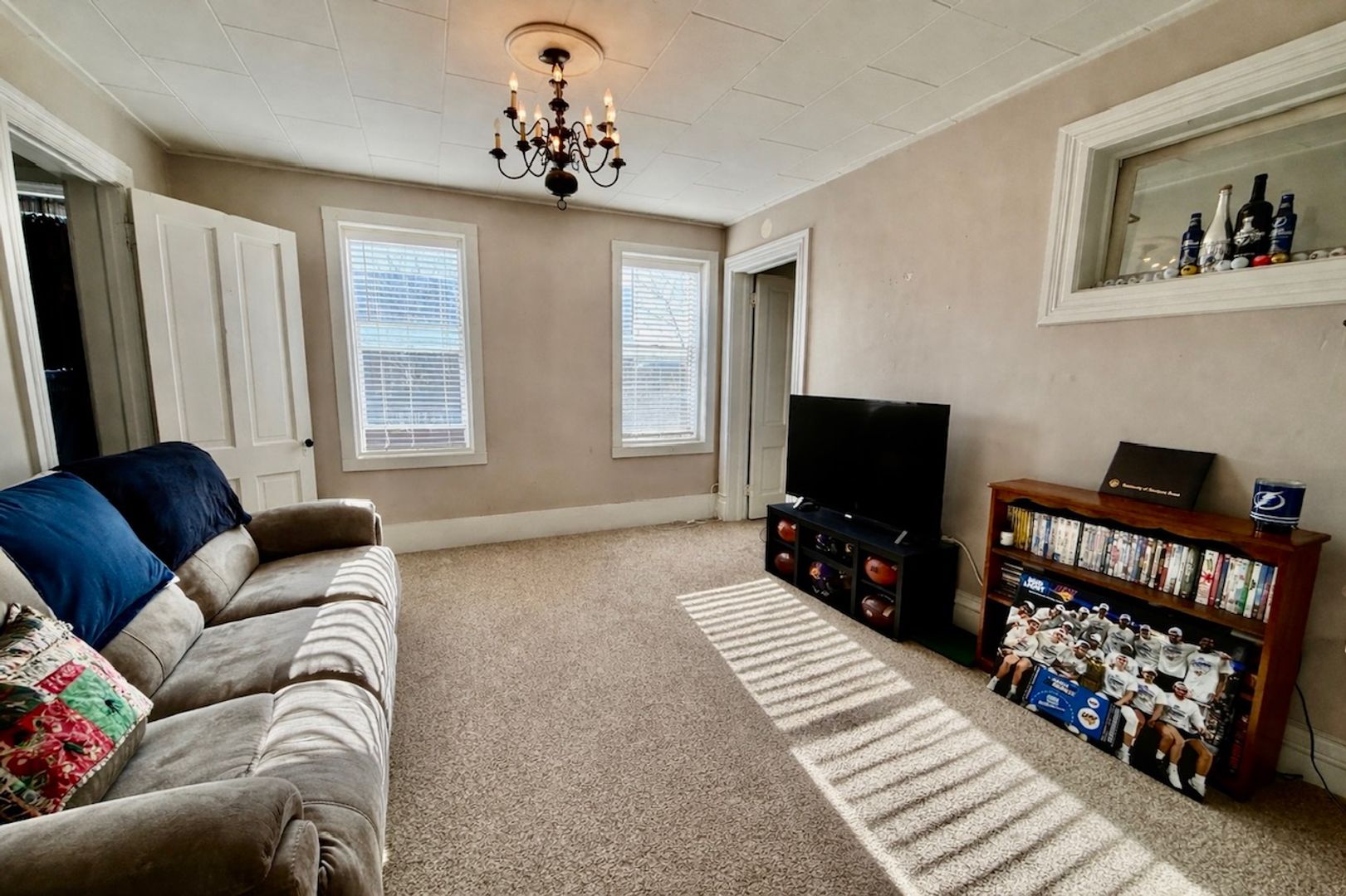 Cedar Falls Apartment: 315 Main St