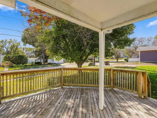 Listing photo thumbnail
