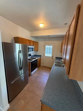 Listing photo thumbnail