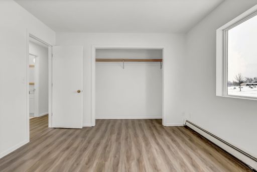 Listing photo thumbnail