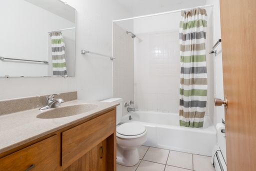 Listing photo thumbnail