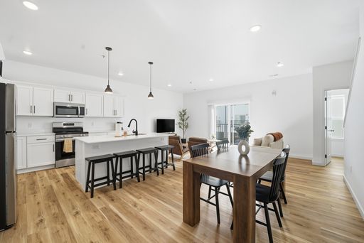 396 Fast Ln - #09, Cedar Falls, IA 50613