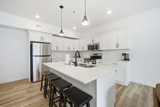 Listing photo thumbnail