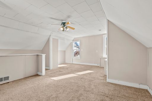 Listing photo thumbnail