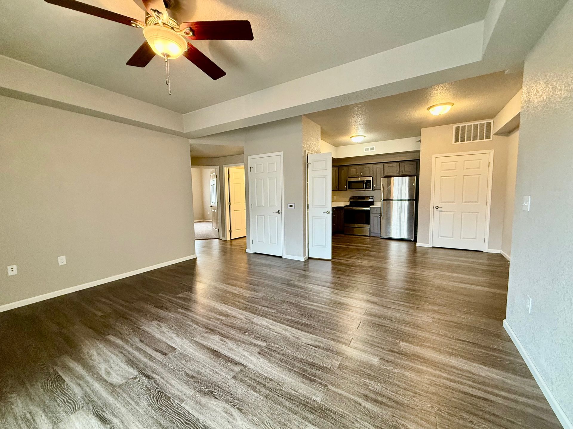 Waverly Apartment: 2123 4th Street SW