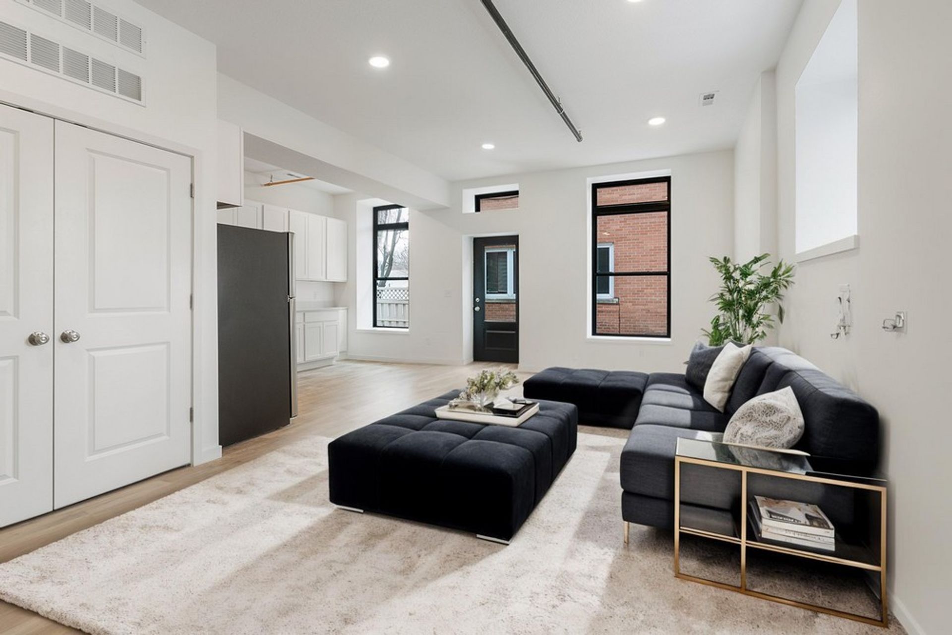 Reinbeck Apartments 2 of 12
