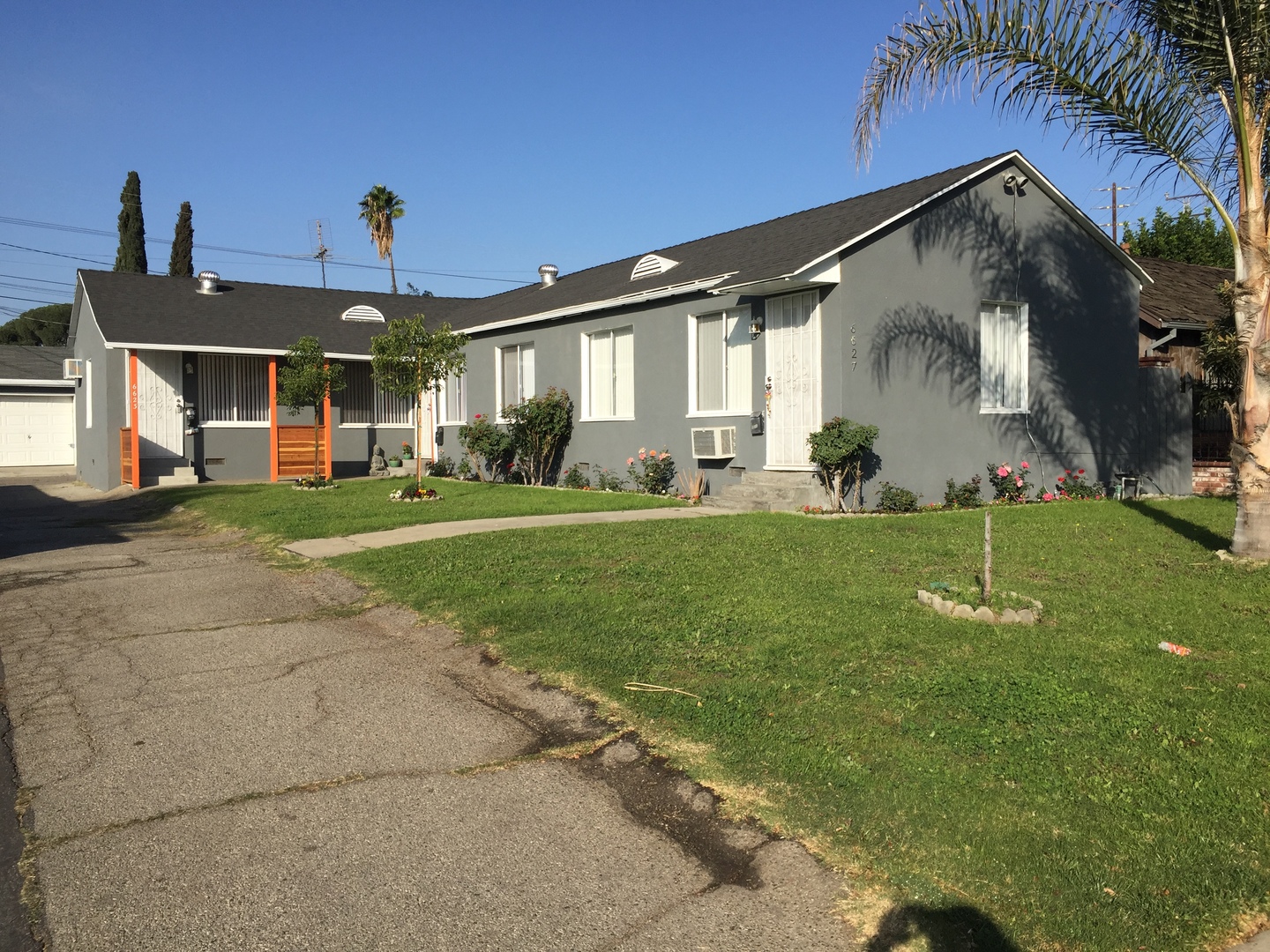 Los Angeles Apartment: 6623-6627 Kraft Avenue