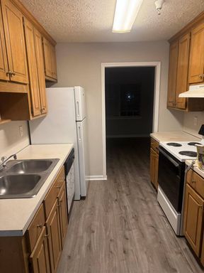 2 Bedroom Apartment – 360 Lee Trail- Unit 231 Lee Trail 360, Canton, GA 30114