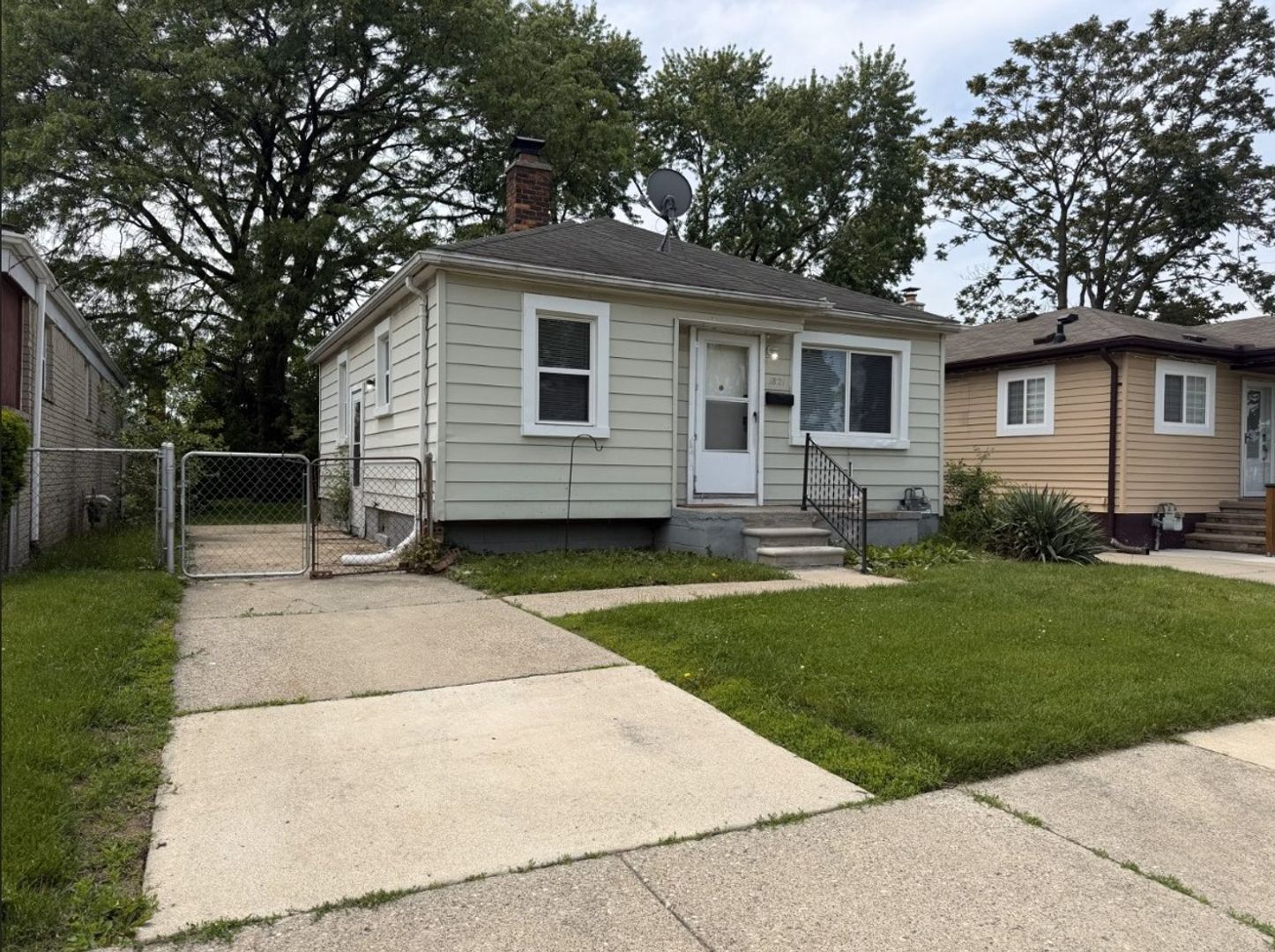 Lincoln Park House: 1821 Hanover