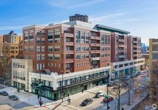 Exclusive retail/office space in a state of the art geothermal building available now – photo 1