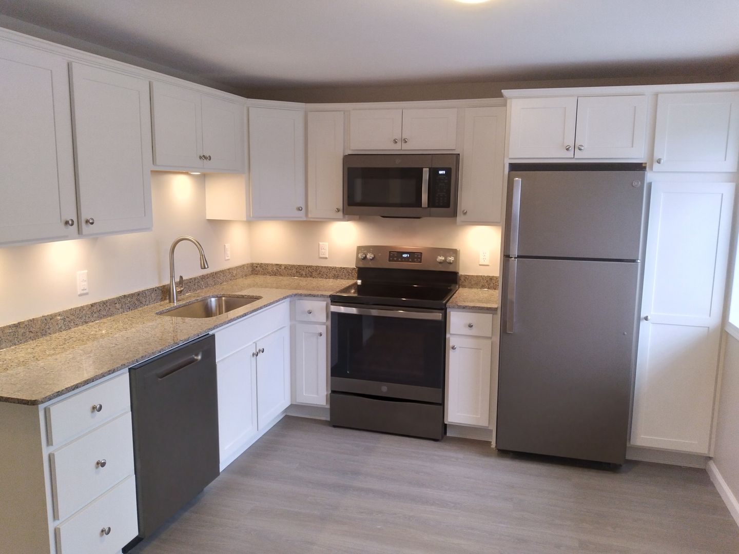 Tully Apartment: 59 State Street