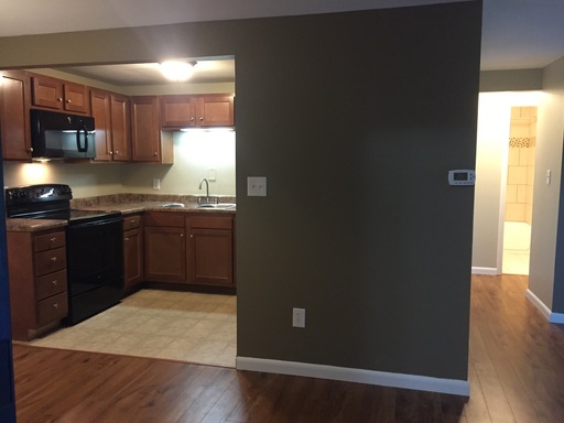 2 Bed 1.5 Bath Rental at 3181 Bellevue Ave - 81 B2, Syracuse, NY – photo 1