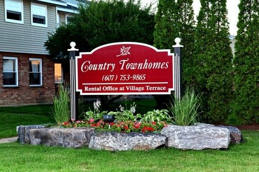 2 bedroom townhome – photo 1