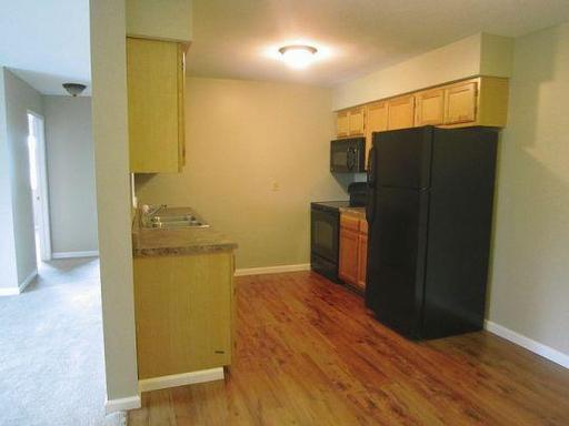 Syracuse Apartment: 116 Newbury Hollow Lane