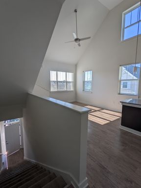 McCAULLEY W/ LOFT – photo 1