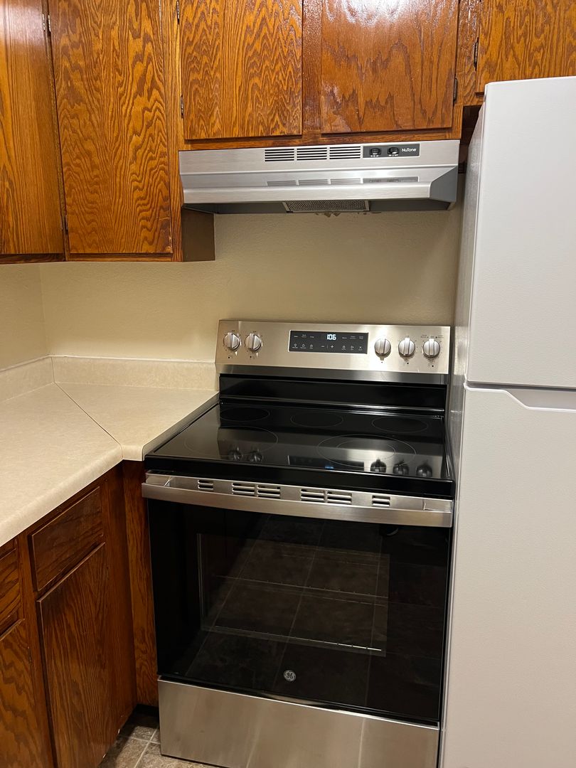 Sartell Apartment: 412 1st St NE