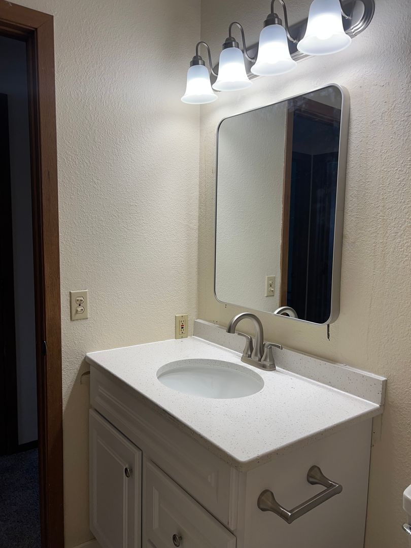 Sartell Apartment: 412 1st St NE