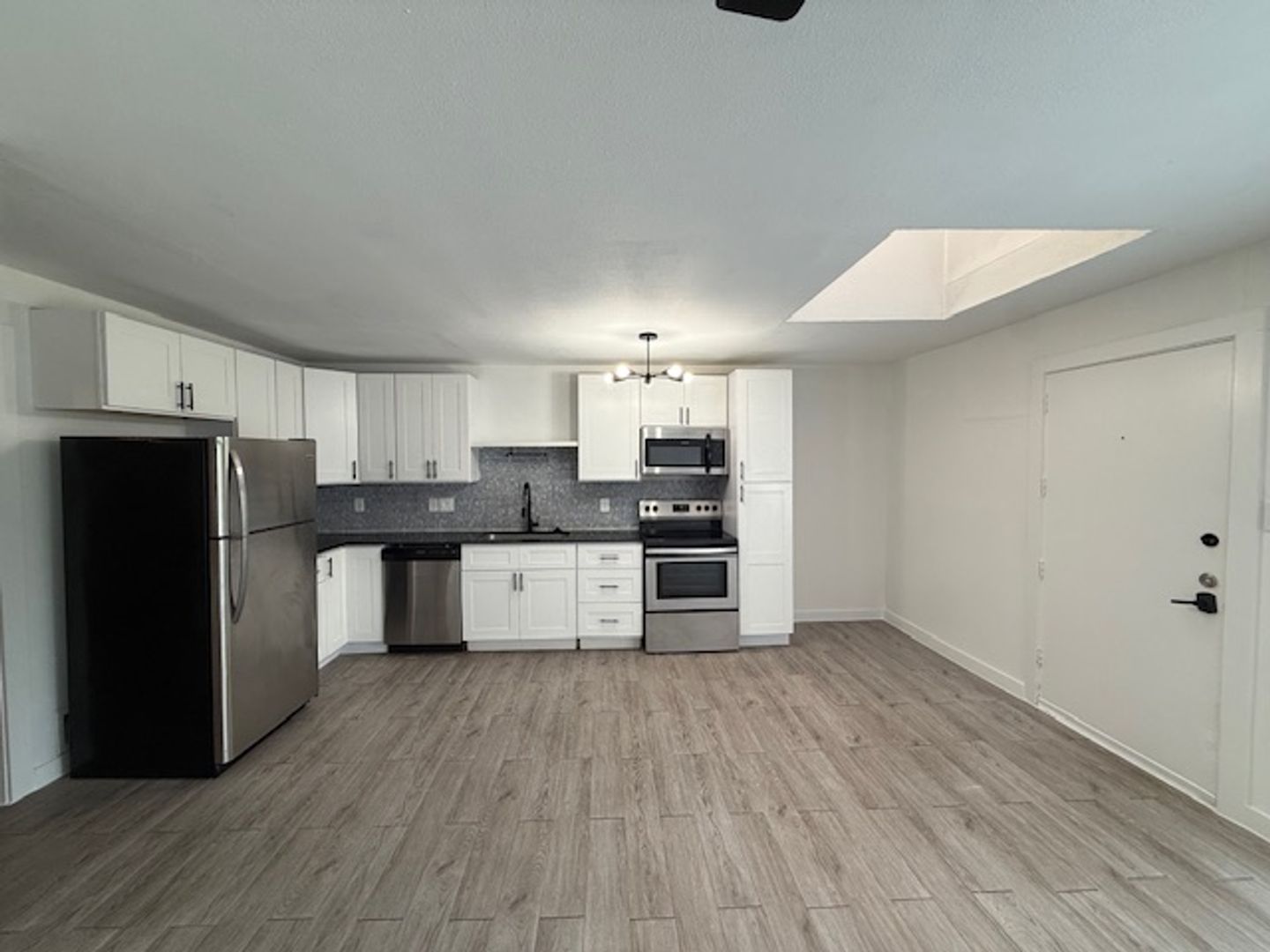 Houston Apartment: 606 Harold St.