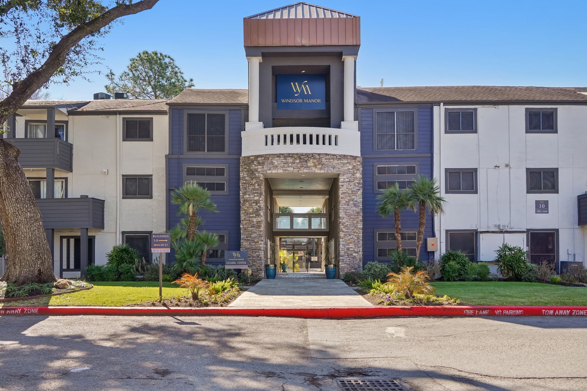 Houston Apartment: 6425 Westheimer Road