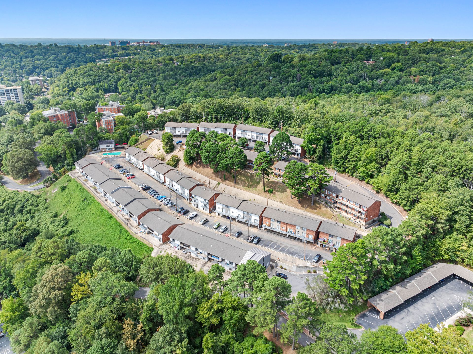 Little Rock Apartment: 2100 Rebsamen Park Road