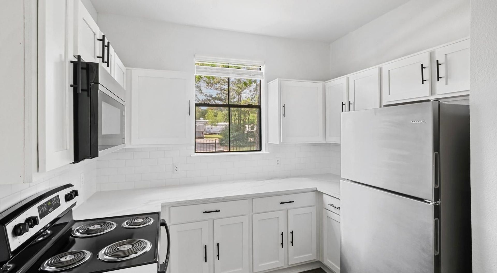 Kingwood Apartment: 200 Kellington Drive