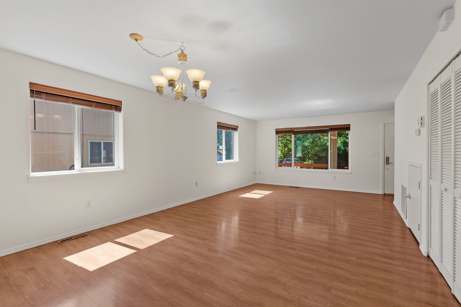 Coeur D Alene Apartment: 100 E Miller Ave